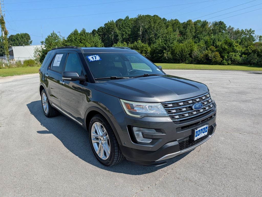 2017 Ford Explorer Limited in Magnetic Metallic — front three-quarter view