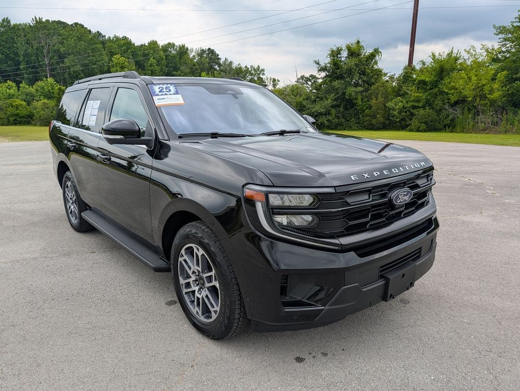 2025 Ford Expedition Active in Agate Black Metallic — front three-quarter view