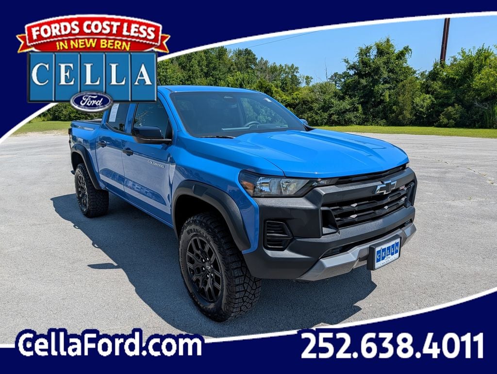 2026 Chevrolet Colorado Trail Boss in Reef Blue Metallic — front three-quarter view