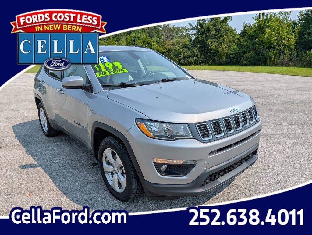2018 Jeep Compass Latitude in Billet Silver Metallic Clearcoat — front three-quarter view